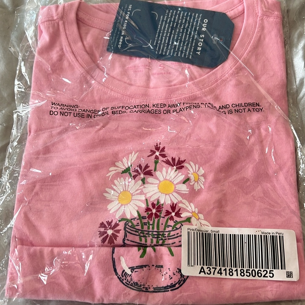 NWT Pink flower Tshirt